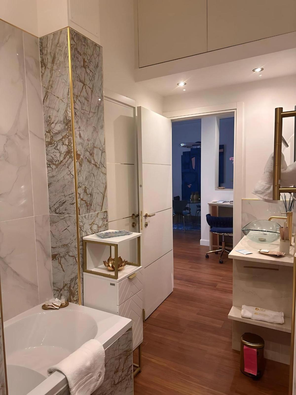 Maison D'Or ジェノヴァ エクステリア 写真